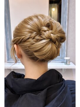 エール(a:le) リボンヘアアレンジ