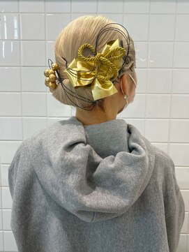 ベホブ(Behov) 成人式ヘアセット×タイトシニヨン