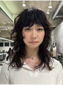 顔まわりカット顔まわりレイヤーミディアムウルフカットパーマ