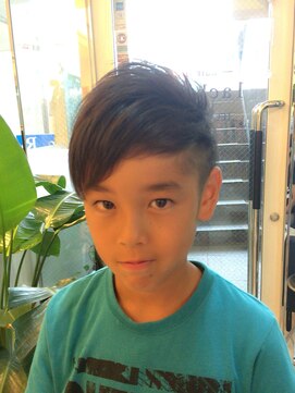 ヘアーリゾートラシックアールプラス(hair resort lachiq R+) 《R＋》キッズ☆ボーイズカット