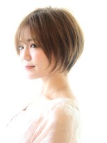 レウナ 外苑前(Reuna)&nbsp;20代30代40代大人可愛いひし形ショートボブ　小顔ショート