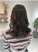 ブリーチなしでもこの透け感!チャコールグレージュ