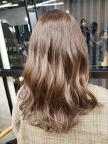 ラフランクリー(la frankly)&nbsp;20代30代/大人かわいい/外ハネボブ/髪質改善/サンドベージュ