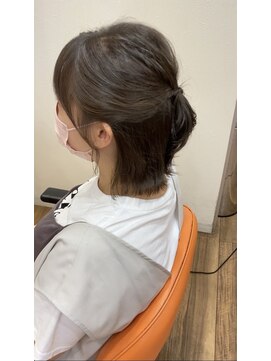 エミュ(emu) 赤味消しシルバーカラー