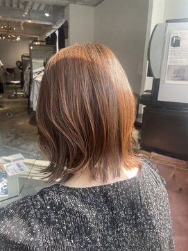 レガーレ(Legare) 30代40代50代透明感カラーのベージュ系ミディアムスタイル