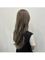 イーチエフ(each f.)&nbsp;【山田紗羅】ブラウンベージュ