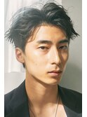 センターパートニュアンスパーマ刈り上げツーブロックメンズヘア