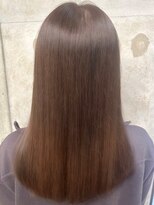 ユキオ ダル(Yukio Dal)&nbsp;20代30代40代髪質改善カラーアッシュベージュ艶感ストレート