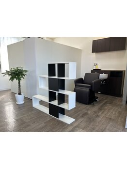 【東餅田/セット面2席】ゆったりとリラックスできる空間であなたの"なりたい"を叶える♪[駐車場完備◎]