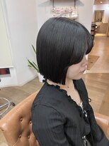 レオン(LEON) 切りっぱなしボブ