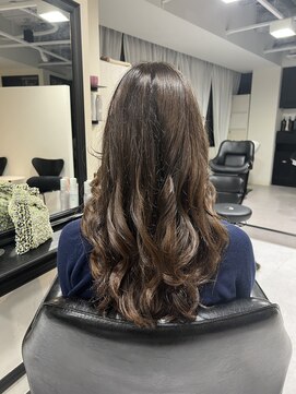 ボンズサロン(BONDZSALON) 大人レイヤー×顔まわりレイヤー×バタフライカット【麻布十番】