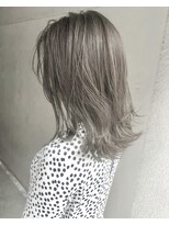 ヘアーアンドアトリエ マール(Hair&Atelier Marl)&nbsp;【Marl】オリーブグレージュカラーの外ハネセミディ