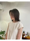 大人ノーブルセンターパート外ハネミディ黒髪暗髪ナチュラル