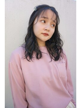 ツウィ(twi) 【twi】ダークグレーミディアムヘア