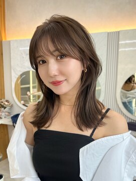 アフロートリノ(AFLOAT Leino) 小顔ヘルシーレイヤースタイル透明感カラー【修】20代30代40代