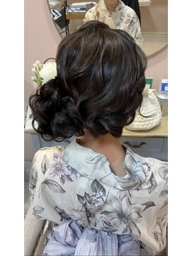 プーペ(pupe) サイドお団子