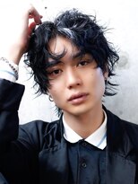 ライラ(Lyla)&nbsp;下北沢　くせ毛風無造作スパイラルパーマ　ヌケ感マッシュウルフ