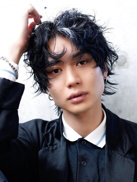 ライラ(Lyla) 下北沢　くせ毛風無造作スパイラルパーマ　ヌケ感マッシュウルフ