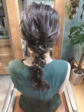 グロウウィング(GROWING) 編みおろしヘアセット