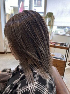 スアバイキキ(SuA by kiki.) 黒髪カタログ/ボブルフ/ネビージュ/ワンレン/[千葉]