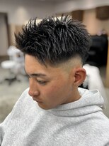 アンバー(UMBER)&nbsp;短髪フェード　フェードカット