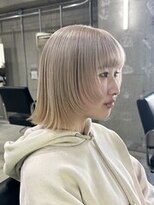 ホワイトミルクティー/レイヤーボブ/ブロンド/表参道/原宿