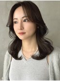 上品なレイヤーヘアで大人の魅力を