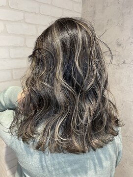 アフィナー 上大岡(Afinar) ハイライトグレージュ EMI