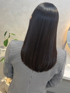 オリン 吉祥寺(orin) 触れた瞬間に分かる“やわらか艶”。本格髪質改善ロング