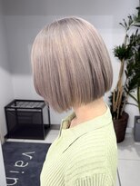 ヴェイン 渋谷(vain)&nbsp;ブリーチ2回シルバーベージュ