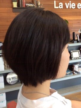 ラビアンフルール(La vie en Fleurs) ショートボブ