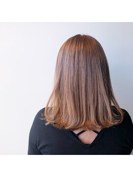 エイミー(Aimee) Aimee 町田 束感カール×マロンベージュ