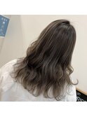 外国人風カラー◎ハイライト×グレージュカラー
