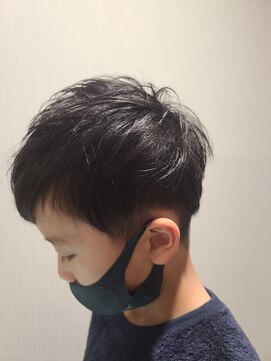 キュア 小岩店(cure) 男の子　２ブロックカット　小学生