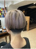 白髪を活かしたハイライト刈り上げボブスタイル【延山styling】