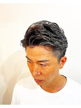 ヘアールーム コージープラス(COZY+39) スパイラル　金メッシュ