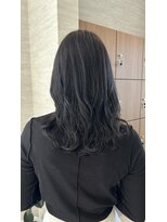 コンティバイミラートーク(CONTY by MIRROR TALK)&nbsp;ダークカラー/レイヤーカット/ミディアム