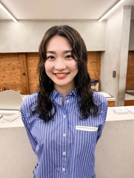 トゥコ(tuco) ミディアムパーマ　ミディアム　スパイラルパーマ　パーマ　前髪