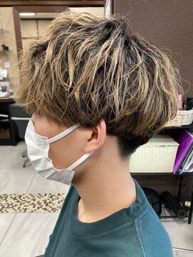 オンリーケアバイジャパン(ONLY CARE by JAPAN) 波巻きパーマ風マッシュ