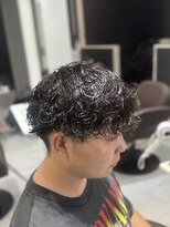 アウラ 近鉄八尾駅前店(Aura)&nbsp;波巻きシャドウパーマ