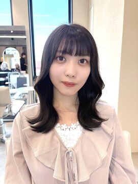 トイロ 武蔵小杉(Toiro) レイヤーミディアムくびれヘア