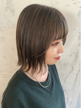 アドール(ADOR) [MIHO*ADOR] ブリーチ / ミルクティー / ハイトーン / ボブ