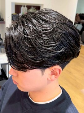 デプト(DEPT.) フェザーパーマセンターパートルーズショートニュアンスパーマ