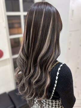 ベルグローアルファ(BELLE GROW ALPHA) シールエクステで作るデザインスタイル