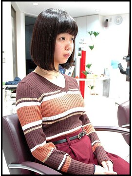 メタ(META) モデル&女優の広瀬すずさんの前髪は短かめのスタイル