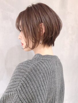 アルバム 銀座(ALBUM GINZA) 小顔ショート顔周りレイヤーグレージュおくれ毛_ba268751