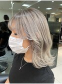 ホワイトグレー