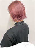 【アディクシーorイルミナ】ピンクカラー×切りっぱなしボブ