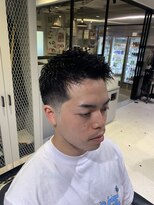 フランクスバーバーザスタンド(Frank’s barber the stand)&nbsp;メンズ束感アップバングビジネスショートローフェードF