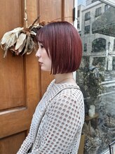 凪 小顔ボブ　ブリーチ　レッドブラウン